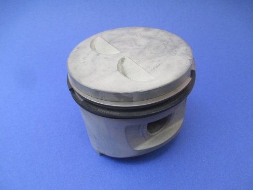 Set of pistons, 3.0 E engine